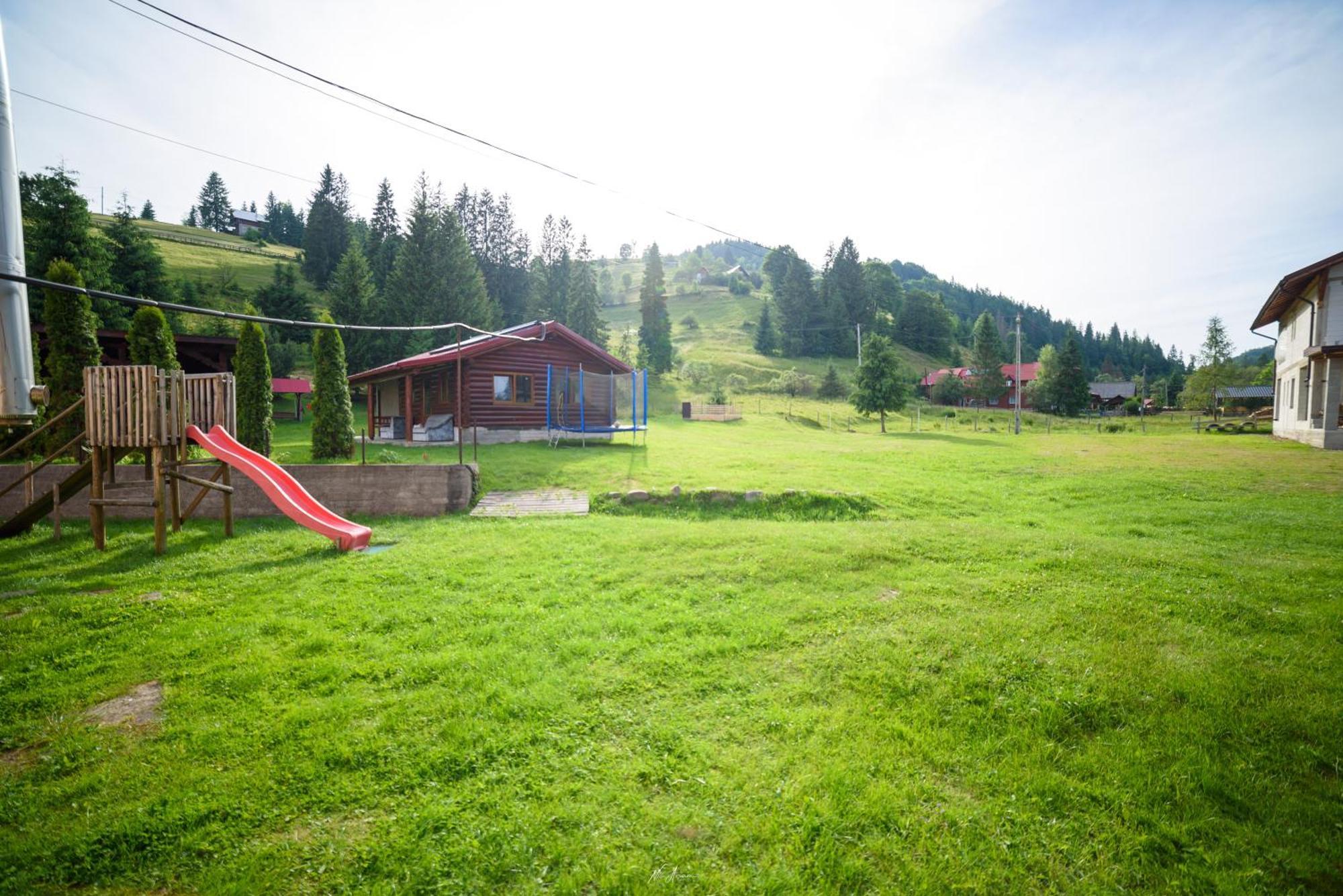 Casa Alina Villa อาริเอเชนิ ภายนอก รูปภาพ
